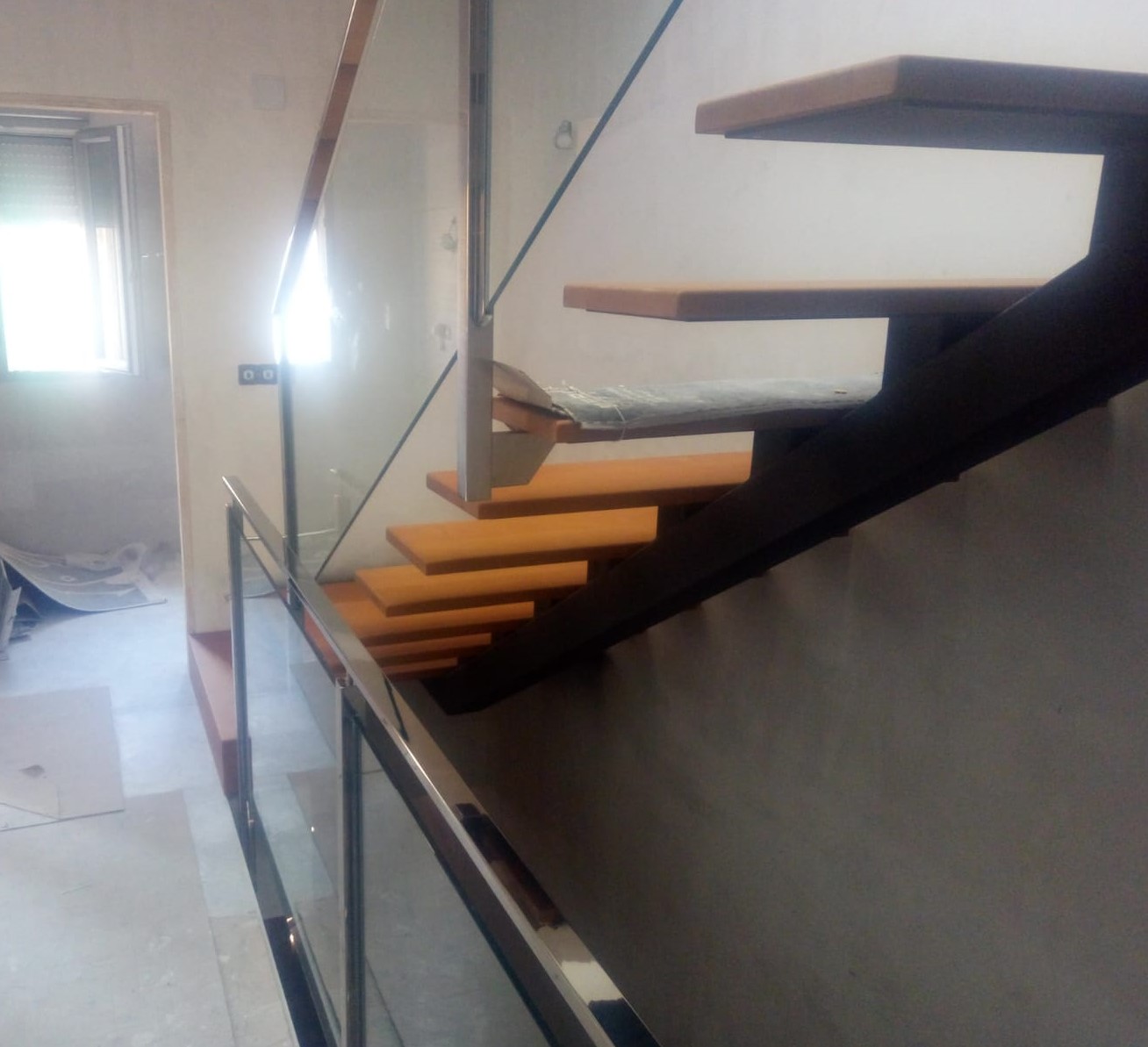 Escaleras metalicas - Escaleras Laravid : Trabajos en Acero