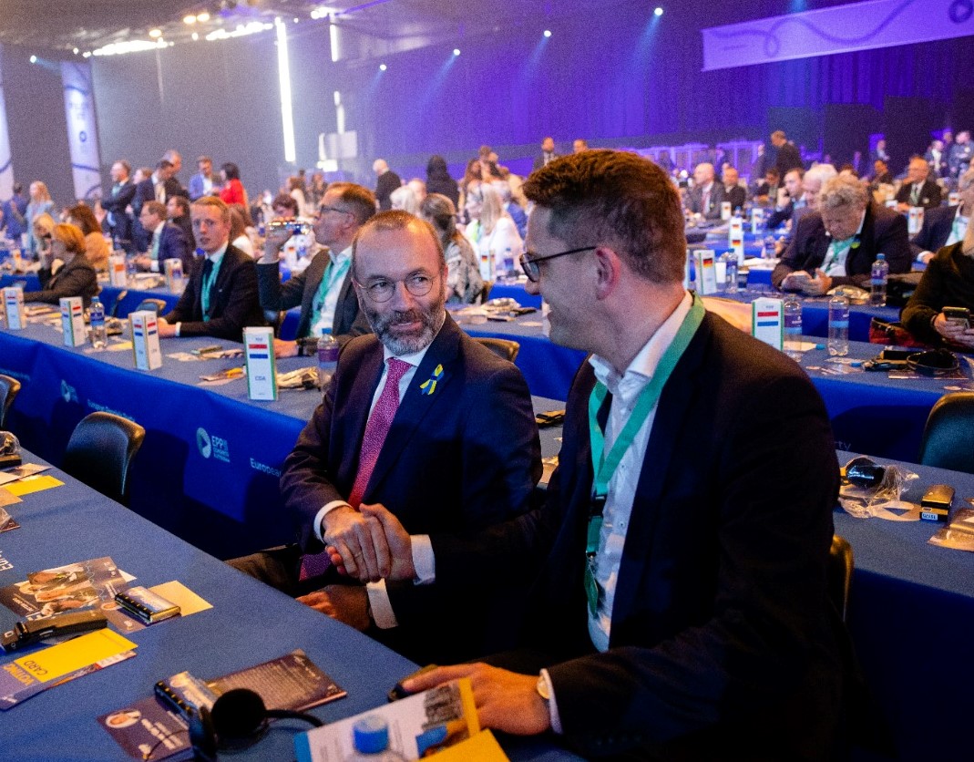 Europäische Volkspartei wählt Manfred Weber auf Parteitag in Rotterdam zu neuem Vorsitzenden