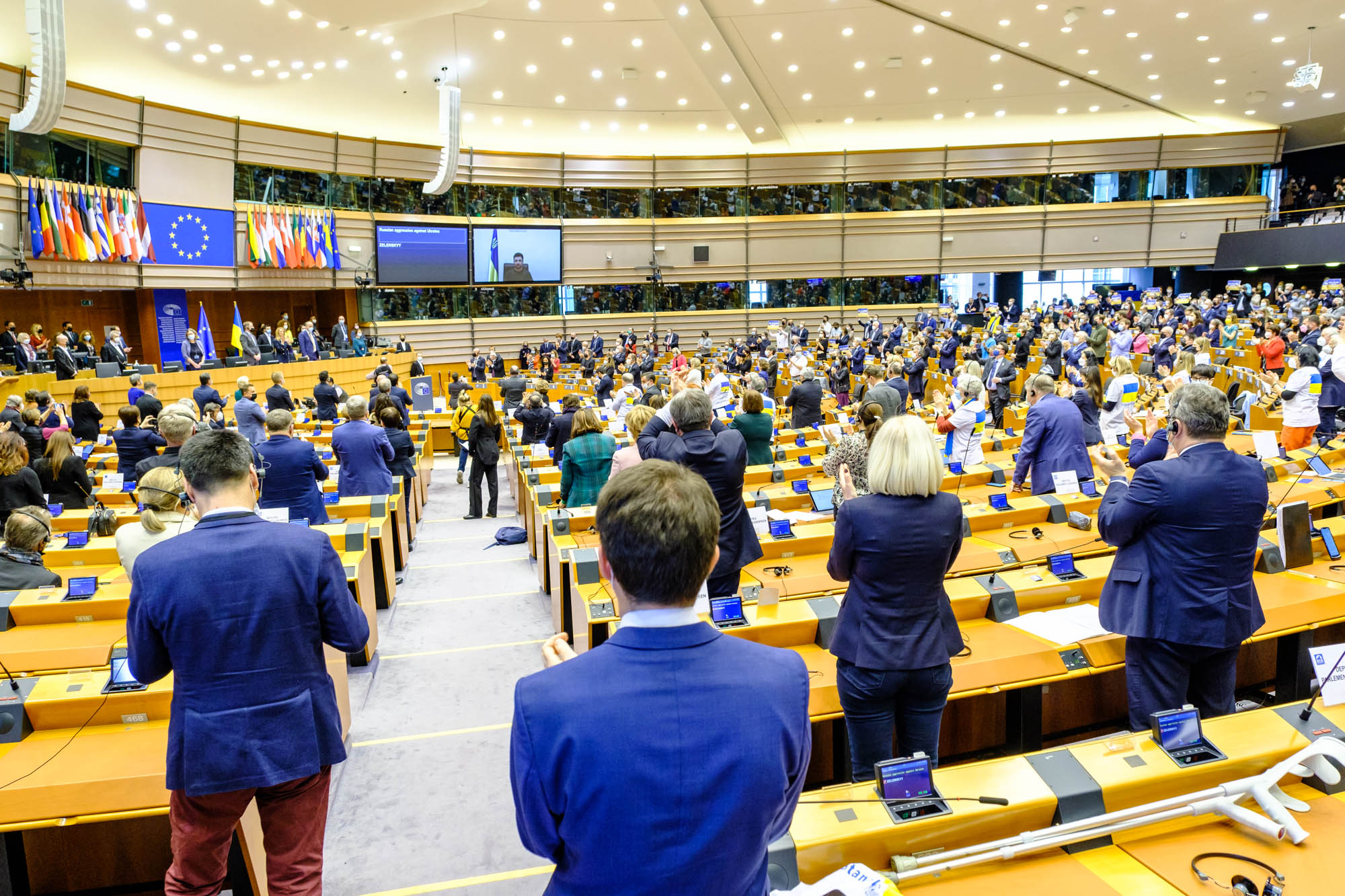 Krieg in der Ukraine - Parlament handelt schnell und geeint bei Sonderplenum in Brüssel