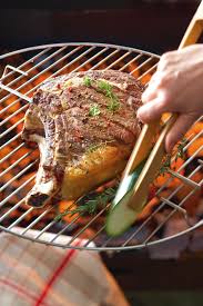 La côte à l'os au barbecue