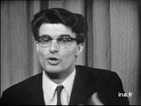 Alain Krivine en tenue trés classique