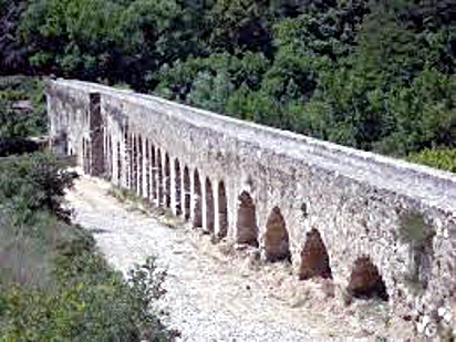 Aqueduc d'Ansignan - Pyrénées Orientales