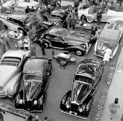 Stand Delahaye au salon de l'auto 1946