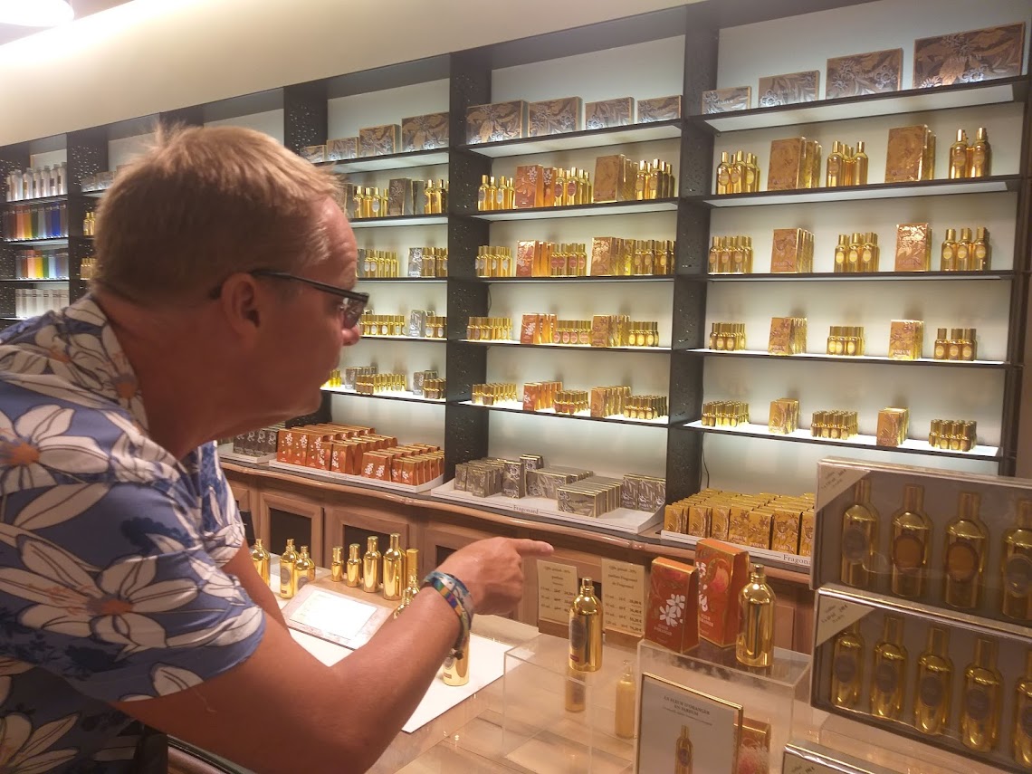Matthes beim Schnuppern