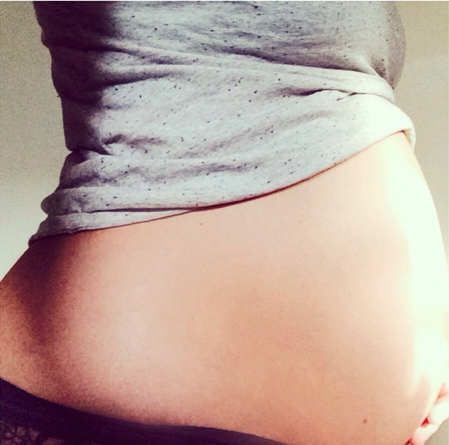 FLUVIA LACERDA PREGNANT ENCEINTE MAMAN RONDE EN SURPOIDS