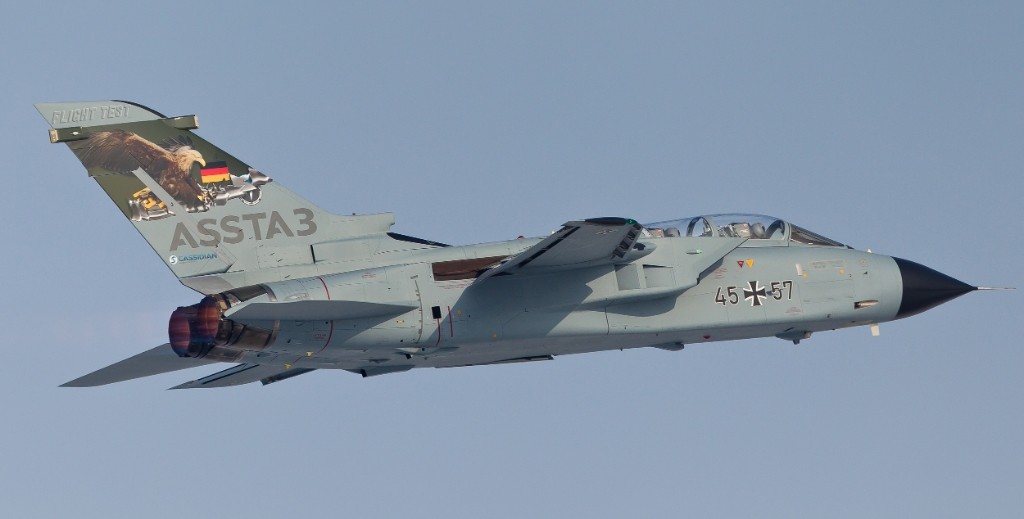 Un Tornado della Luftwaffe special color in occasione del roll-out del primo prototipo convertito allo standard ASSTA-3 / © Airbus