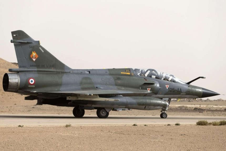 Un Mirage 2000D decolla da una base in Giordania. / (Foto: Armée de l'Air)
