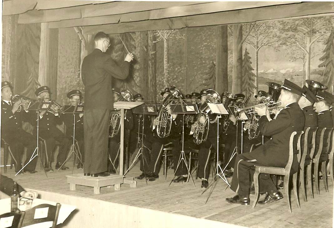 1960: Festkonzert im Hotel Kreuz; Direktion Adolf Stöckli