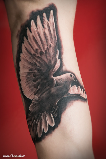 Tattoo by Vitali Ichtendriz