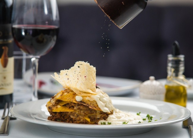 Gourmetlasagne und Wein