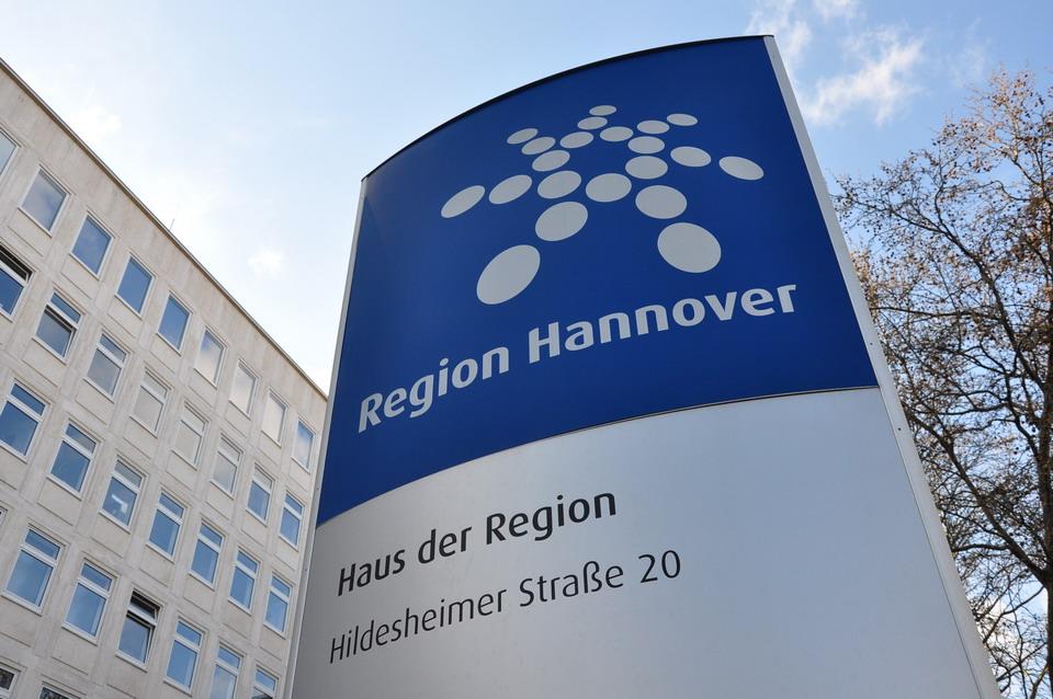 CDU Regionsfraktion fordert zeitnahe Antworten zu den Zahlen der KRH GmbH Abgeordnete Gundhild Fiedler-Dreyer stellt Fragen zum KRH Klinikum Agnes Karll Laatzen