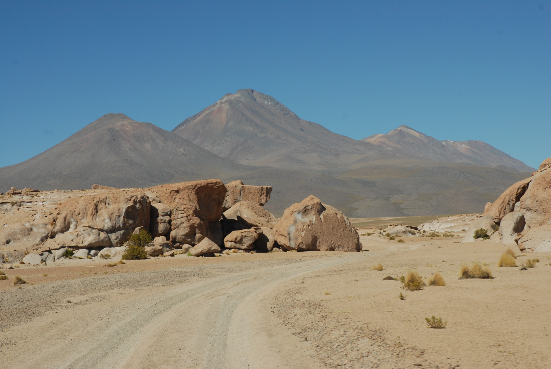 ... Volcano Ollagüe