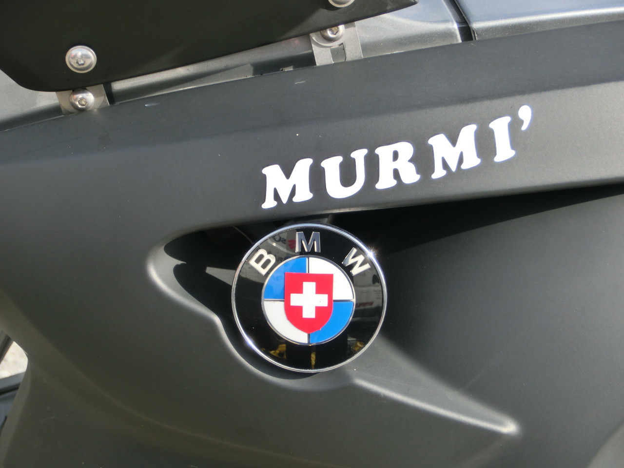 Die Schweizer-BMW