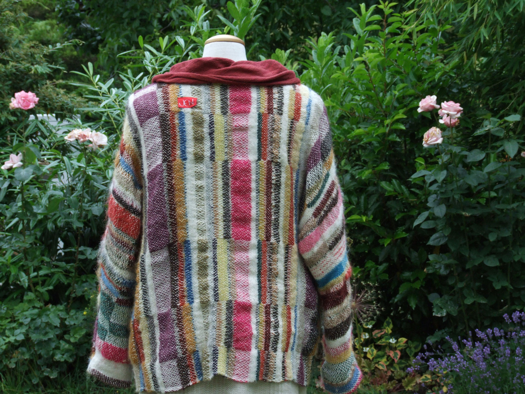 Rückseite Jacke mit Fledermausärmeln