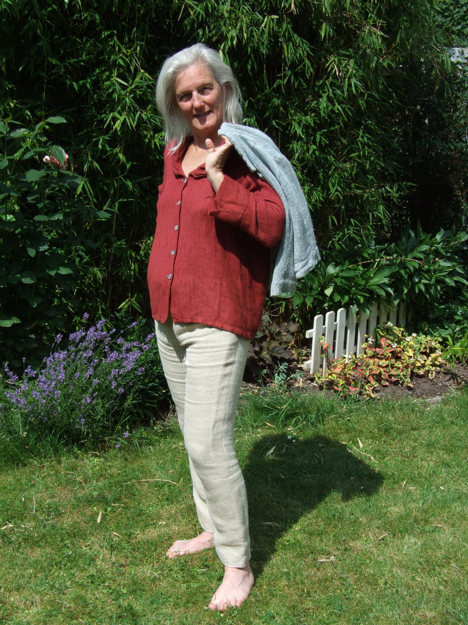 Leinenhose, Bluse, Material – Bw-Leinengemisch/ Leinen, Bindung – Flechtköper