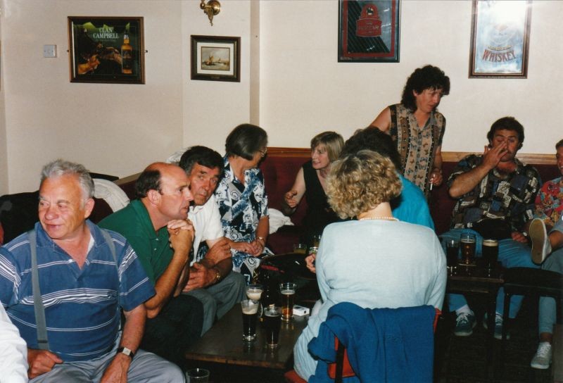 Soirée au pub le marchand de sable passe pour Alain