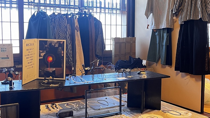 鳥羽大庄屋かどやで展示会