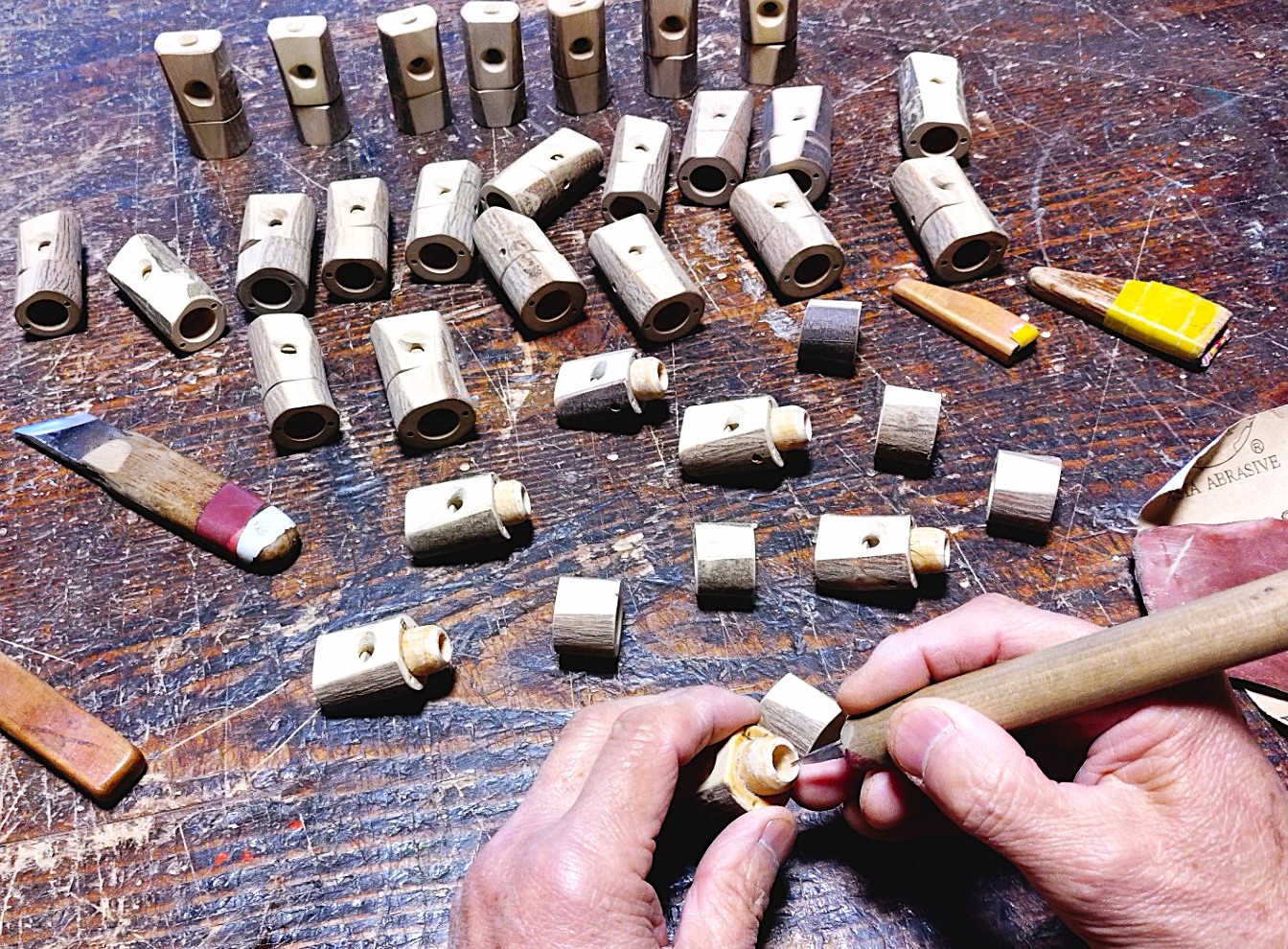 オオタカ笛製作中～底キャップの調整～