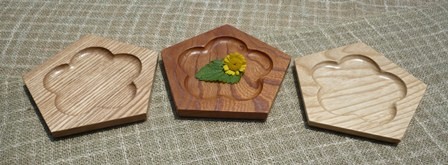 五角皿 梅模様 三樹種