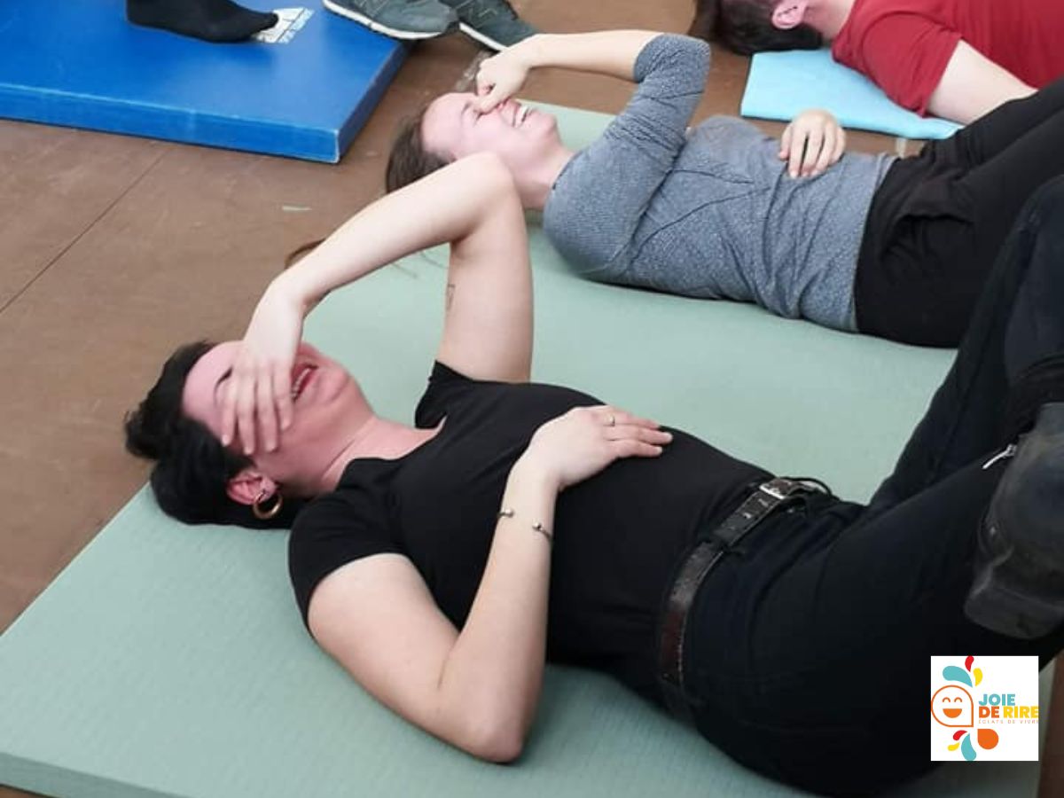 21 ans que j’ai découvert le yoga du rire. C’est juste dingue !