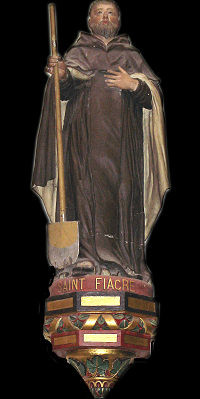Statue Eglise Saint Hilairedu Harcouët Manche