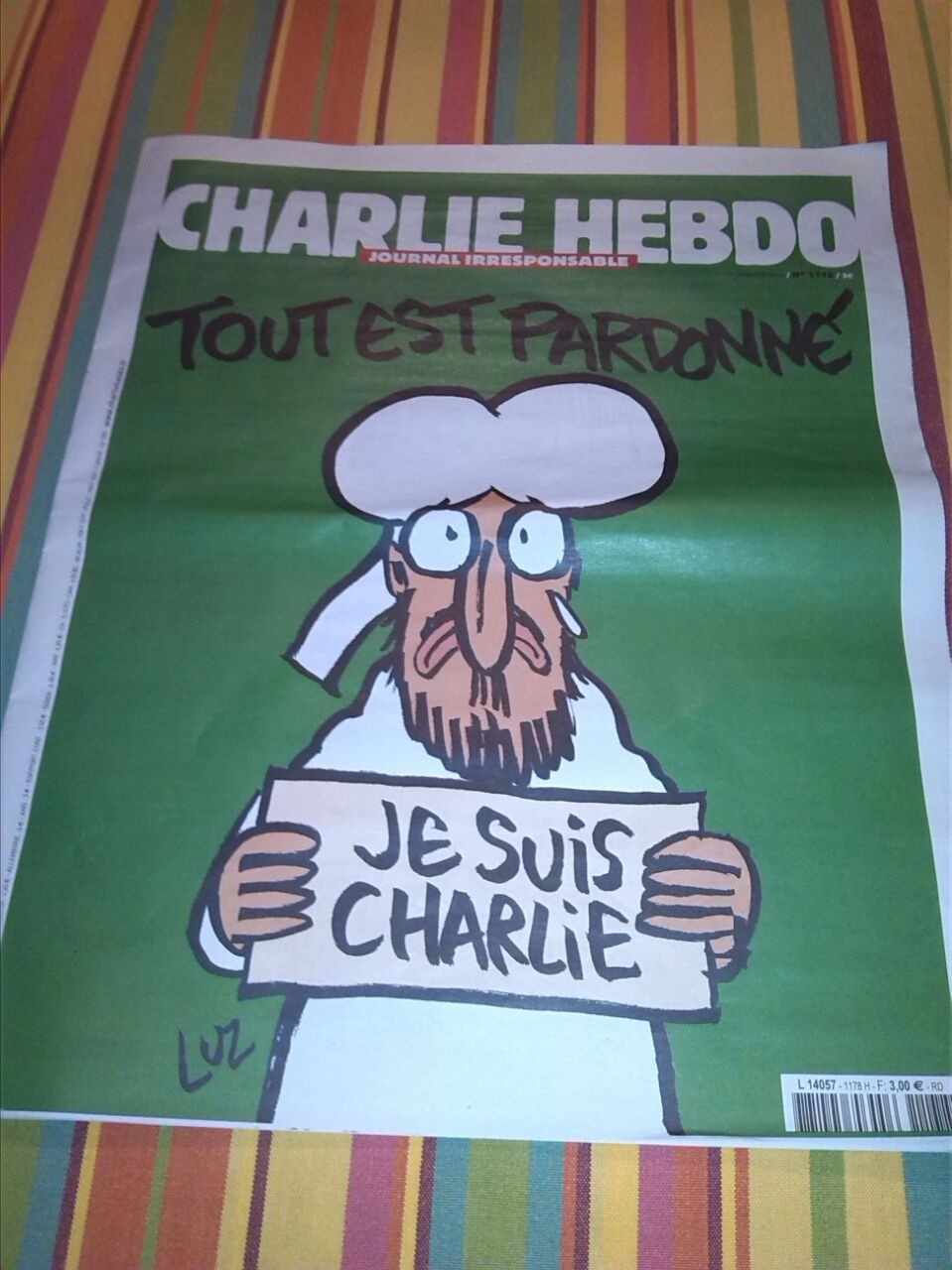 La liberté sera toujours plus forte que la barbarie. Notre meilleure arme, c'est notre unité La liberté sera toujours plus forte que la barbarie. Notre meilleure arme, c'est notre unité