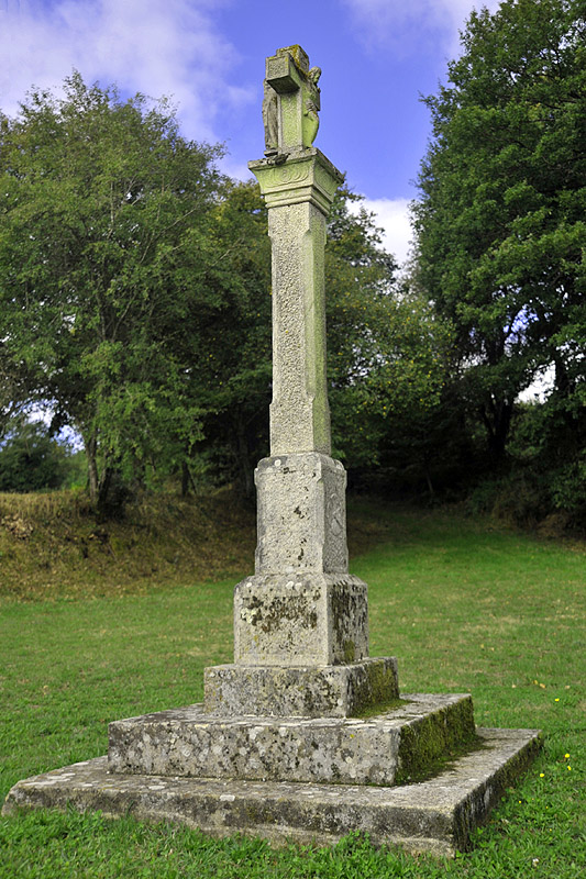 'Cruceiro' of the church of San Martiño de Ferreira
