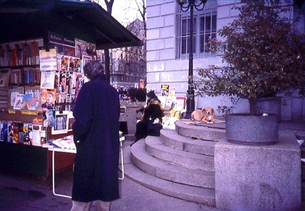 Banco libri piazza General Cantore 1995