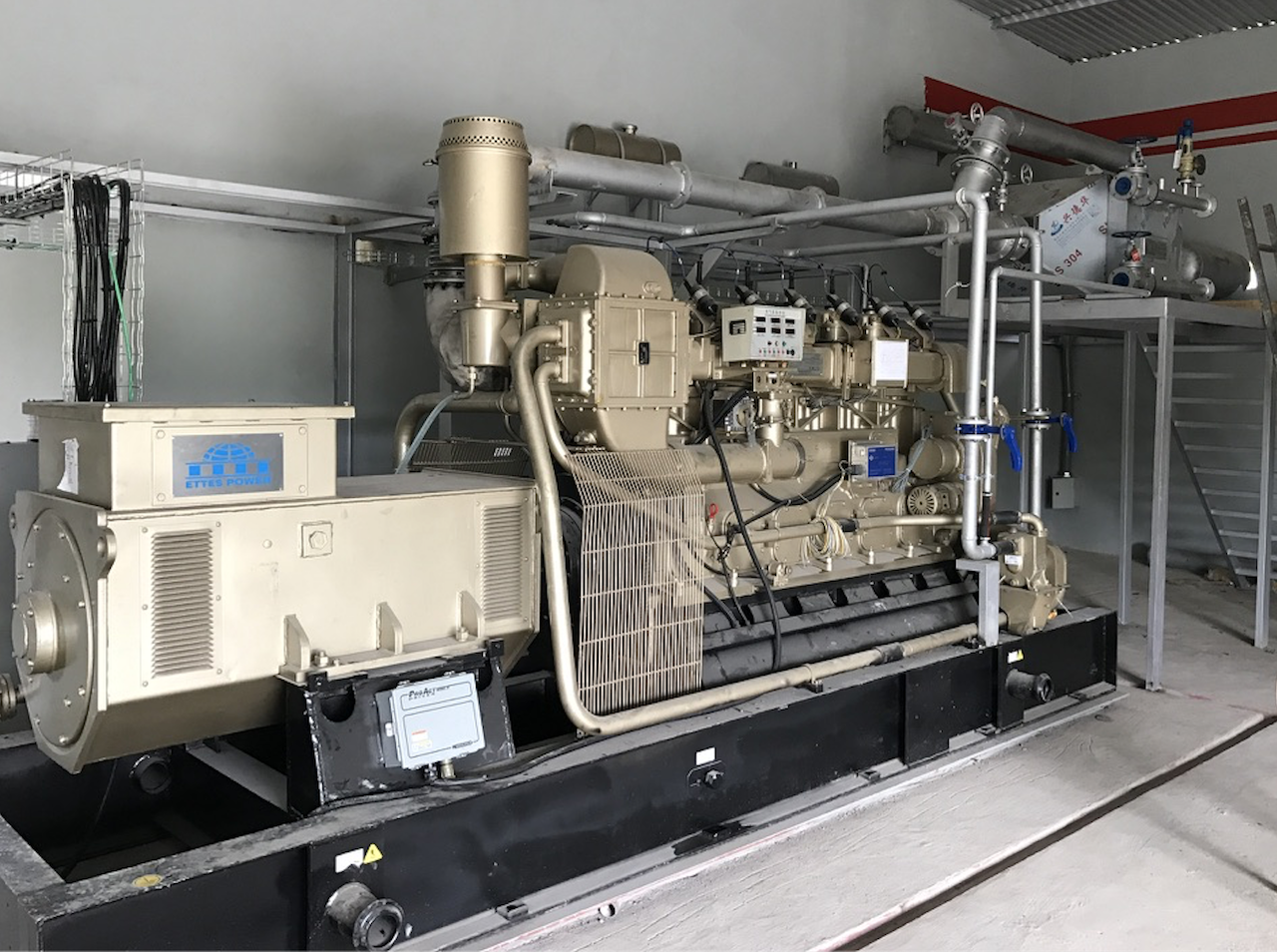 Natural gas engine. Natural gas engine
