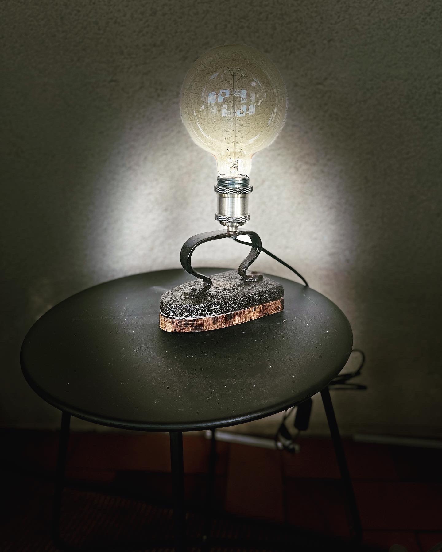 Lampe industrielle artisanale