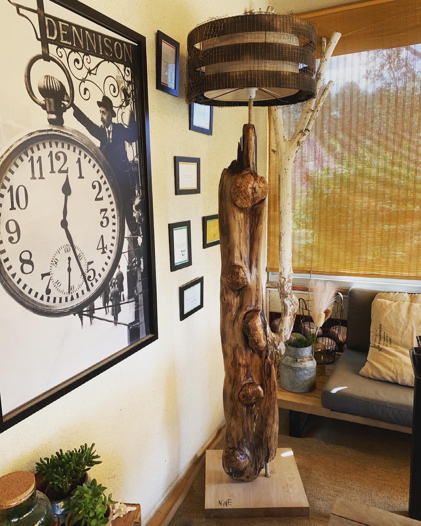Lampe en bois flotté artisanale fait main