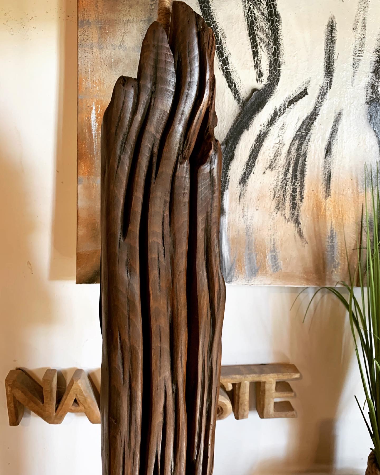 Lampe en bois flotté artisanale