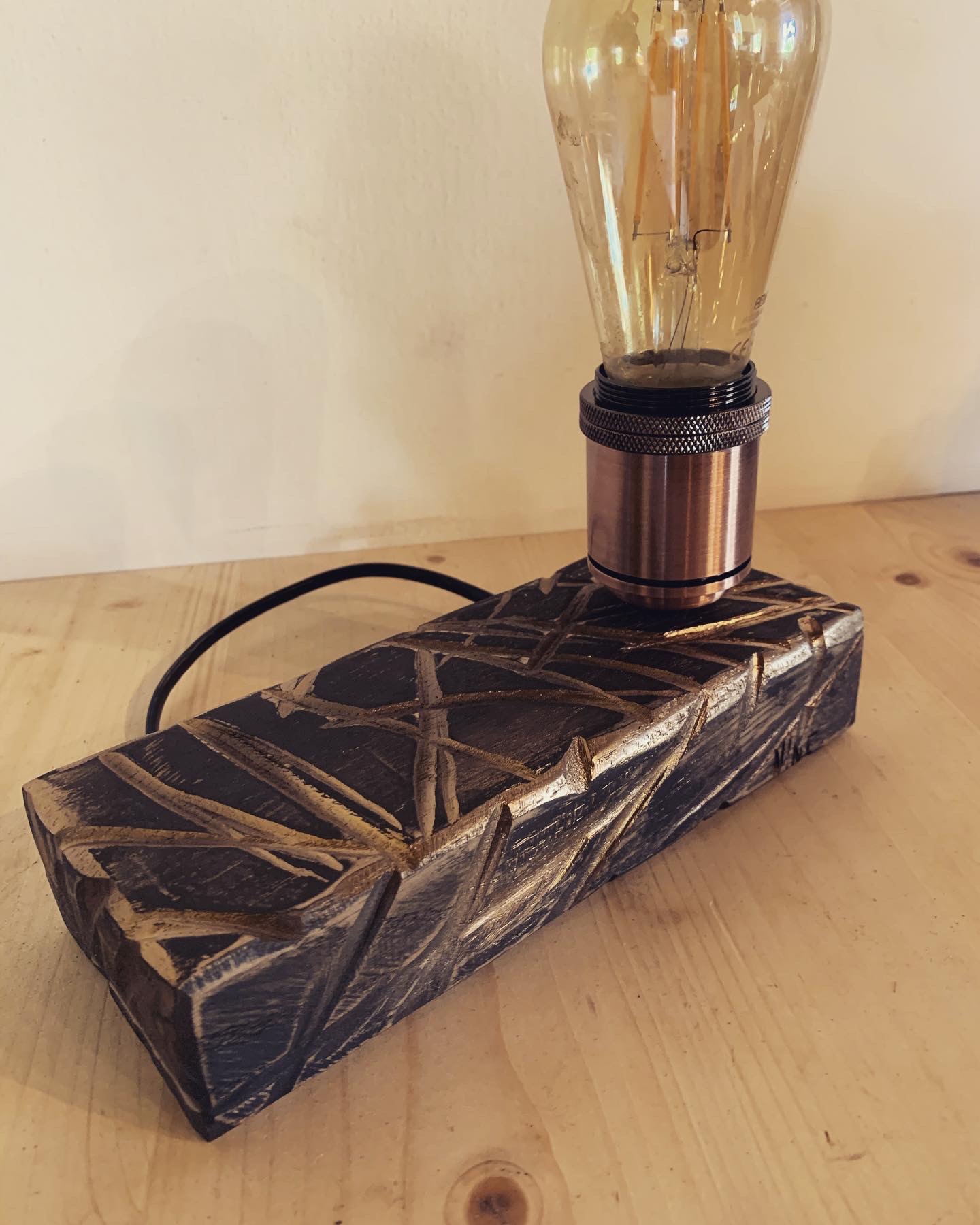 Lampe artistique artisanale
