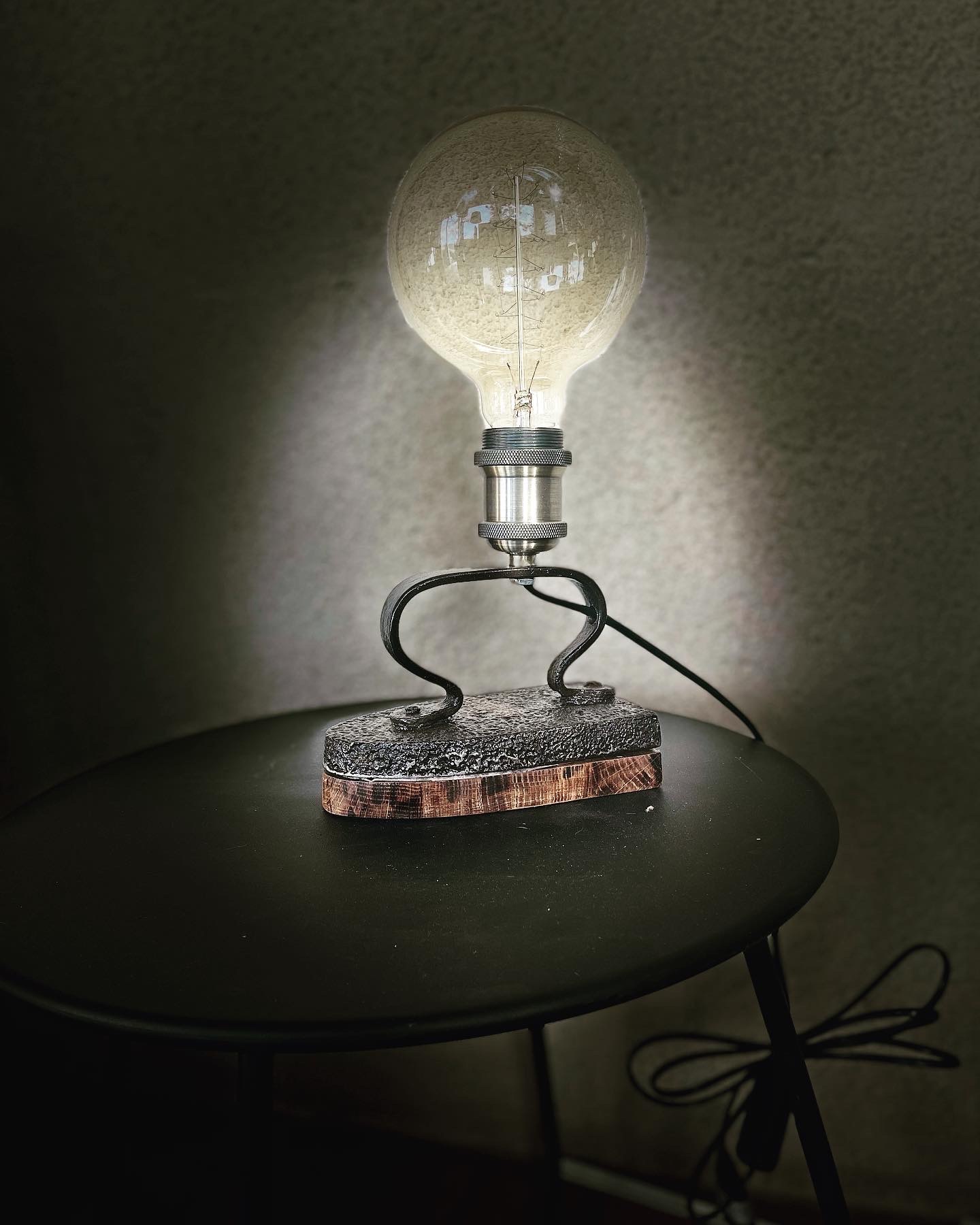 Lampe industrielle artisanale