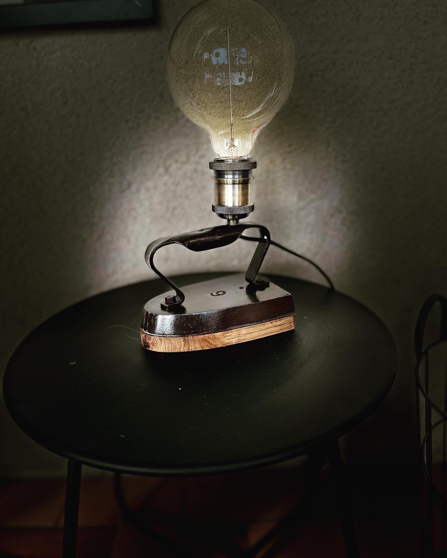 Lampe industrielle artisanale