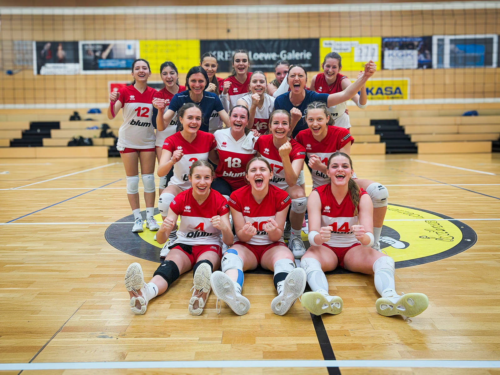 Wir sind im Halbfinale!