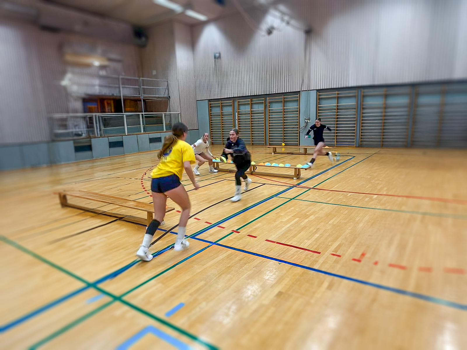 Sprint & Stack: Reaktion, Orientierung und Speed im Warm-up