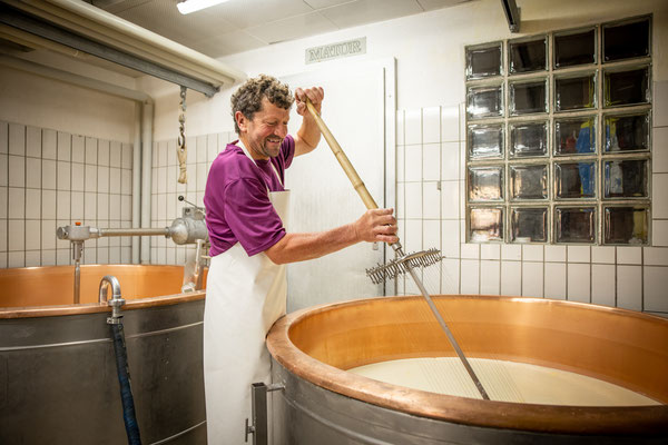 Andreas Gut, Chieneren