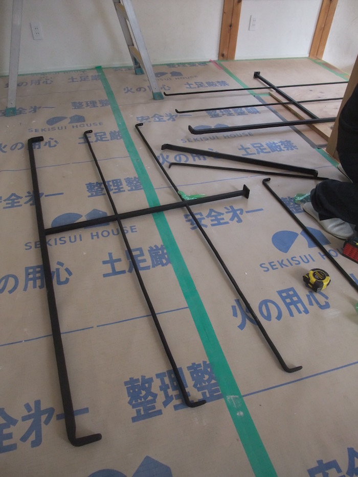 2015.08.18 吹き抜け部分のアイアン手摺.作家さんにつくってもらいました.