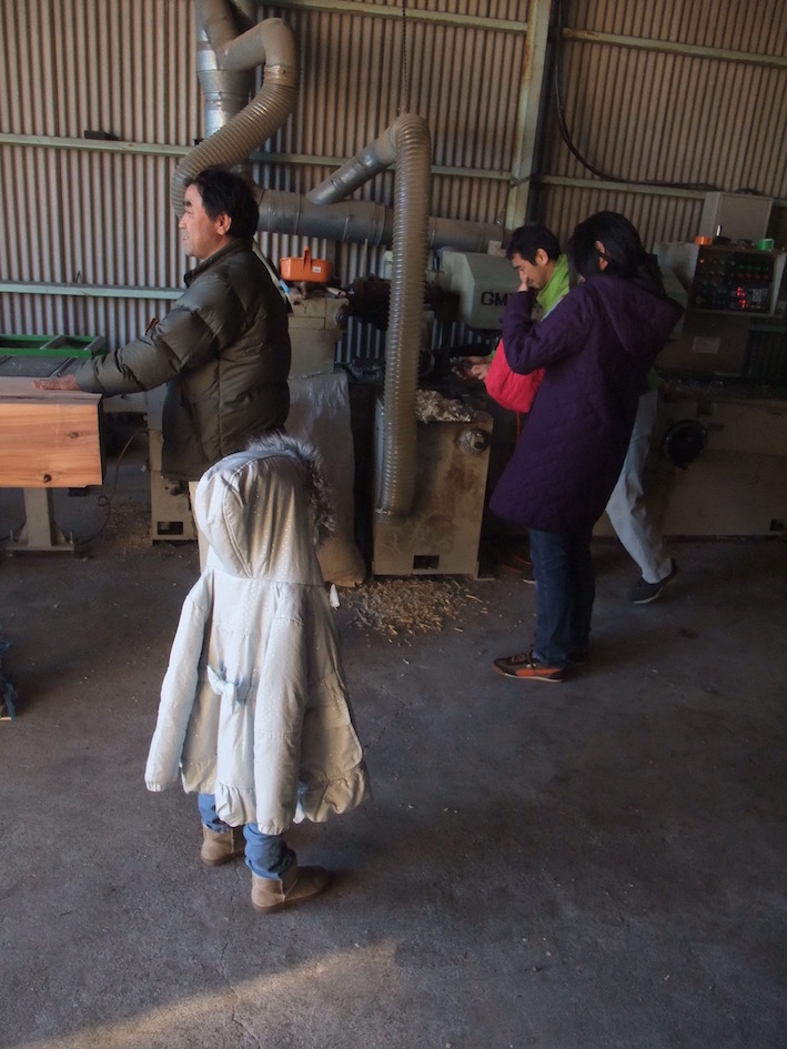 2013.12.21 寒い中、ちいさな検査員の検査が続きました。