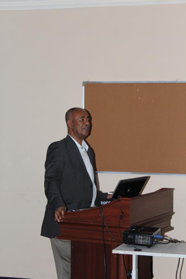 Prof. Dr. Zerihun Woldu of the Addis Ababa University giving an in troduction and explaining the  ARBONETHproject history