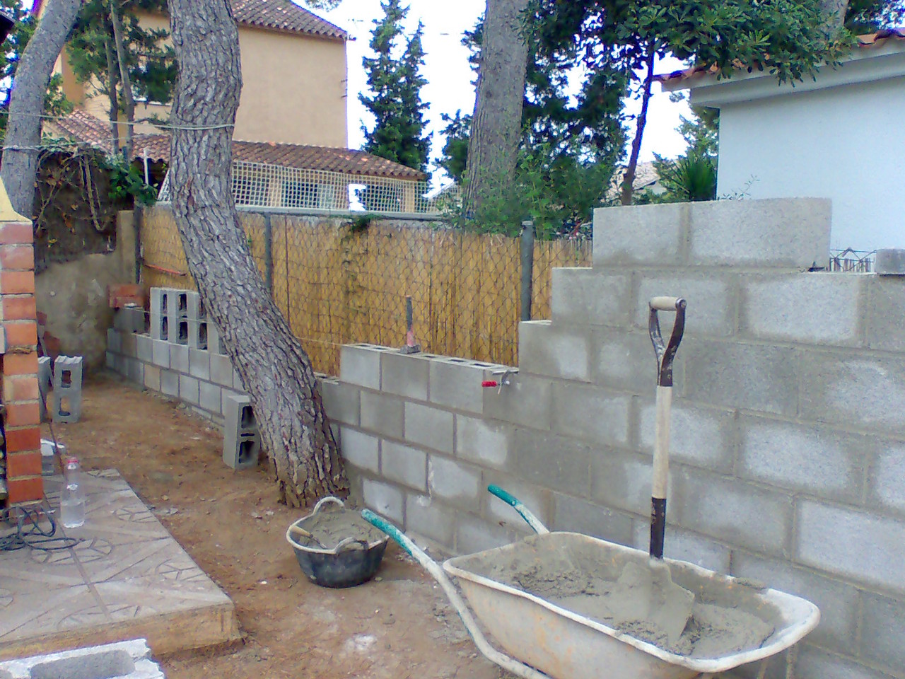Escaleras de exterior de obra