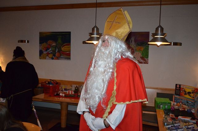 Weihnachtsfeier mit Besuch des Nikolaus