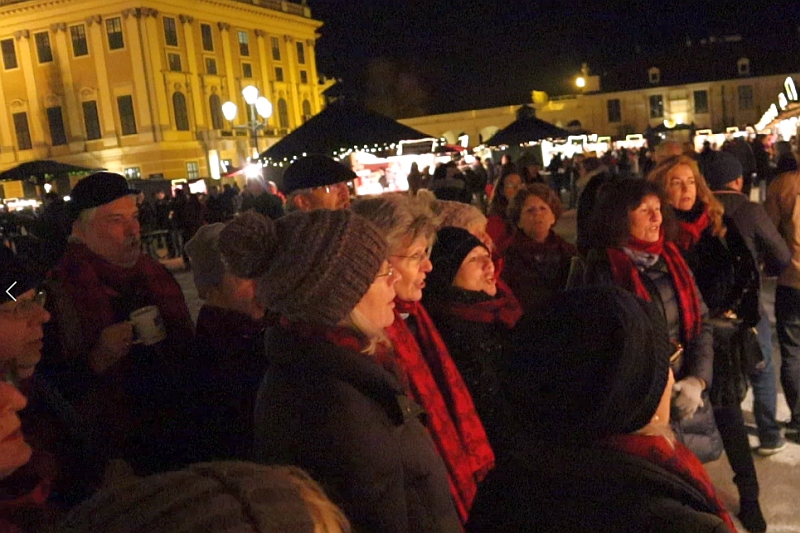 Andachtsjodler beim Stand von Franz Oberschneider