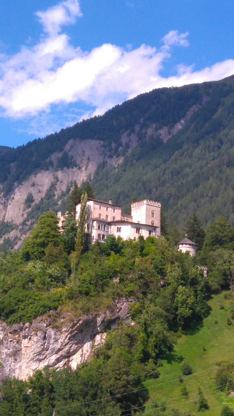 Matrei, Osttirol, Schloß Weißenstein