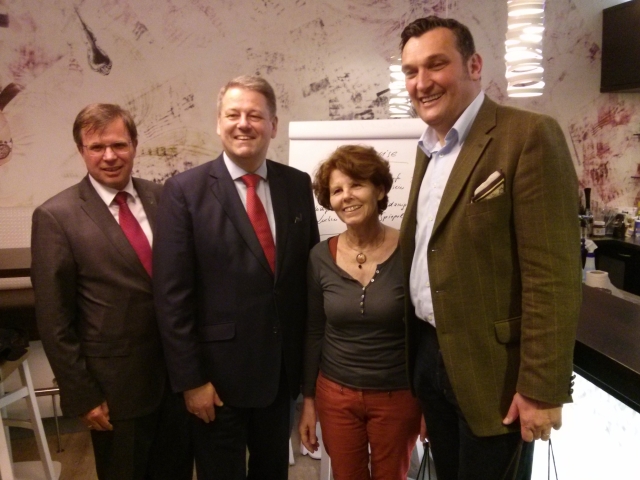 Watterturnier 2015: v.l.n.r.: Gerald Steger, BM Andrä Rupprechter, Margaretha Maleh, Stefan Kirchebner,  Foto: Brückl