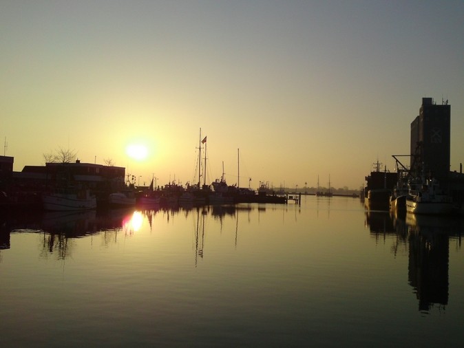 Sonnenaufgang im Nachbarort Heiligenhafen