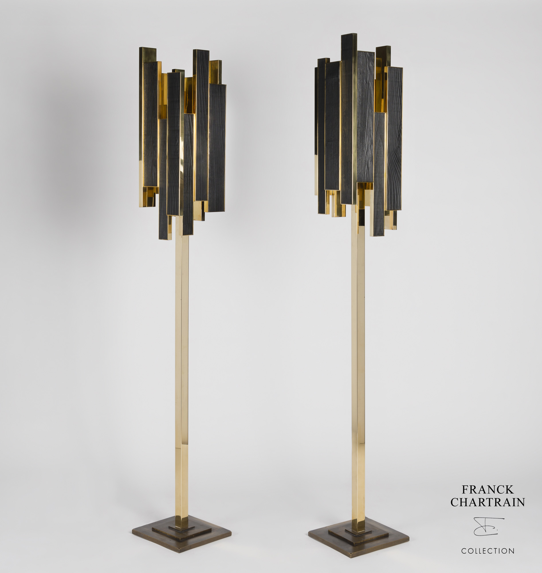 PHOENIX LAMP Bronze, charred wood 