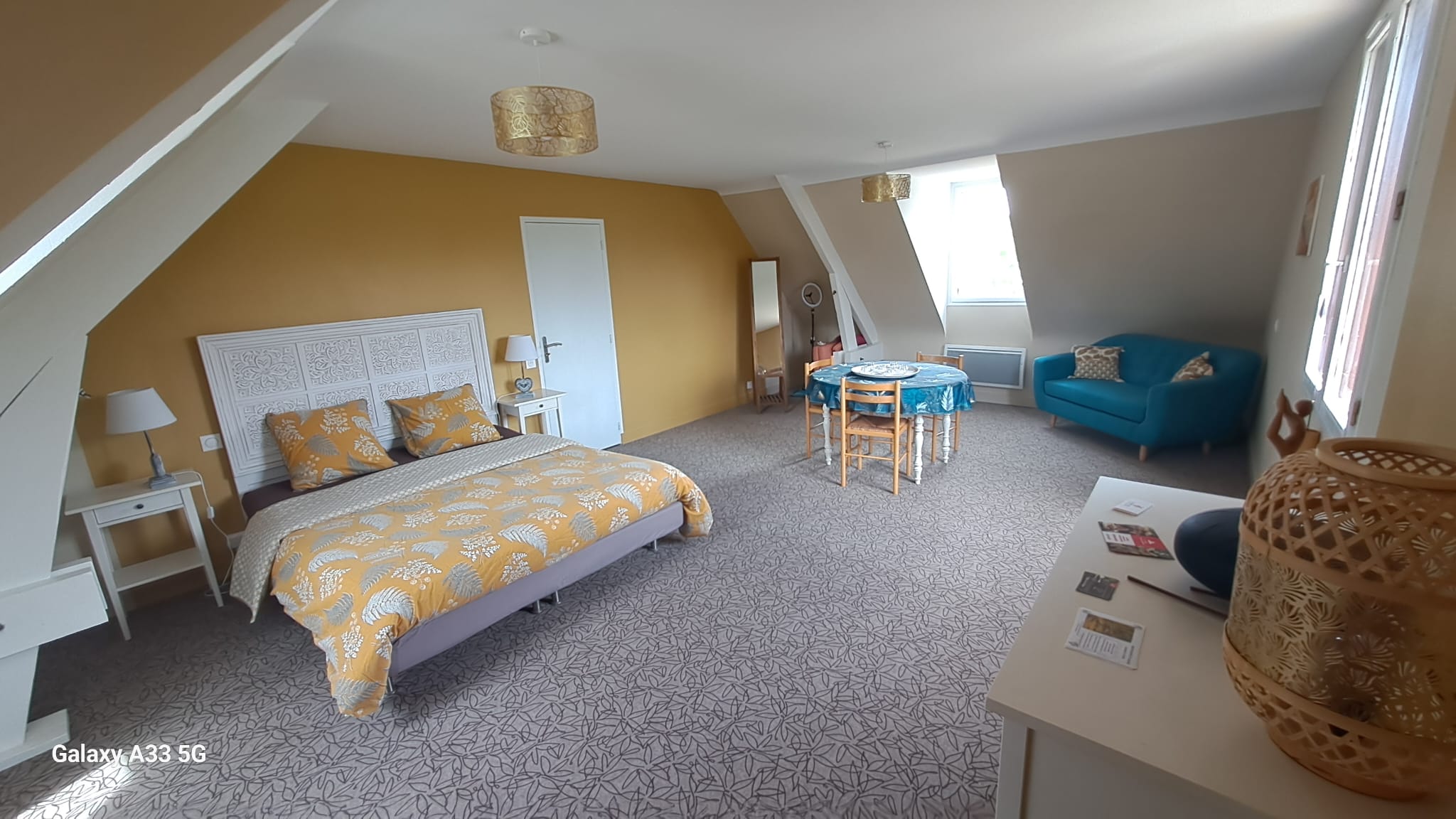 Chambre jaune