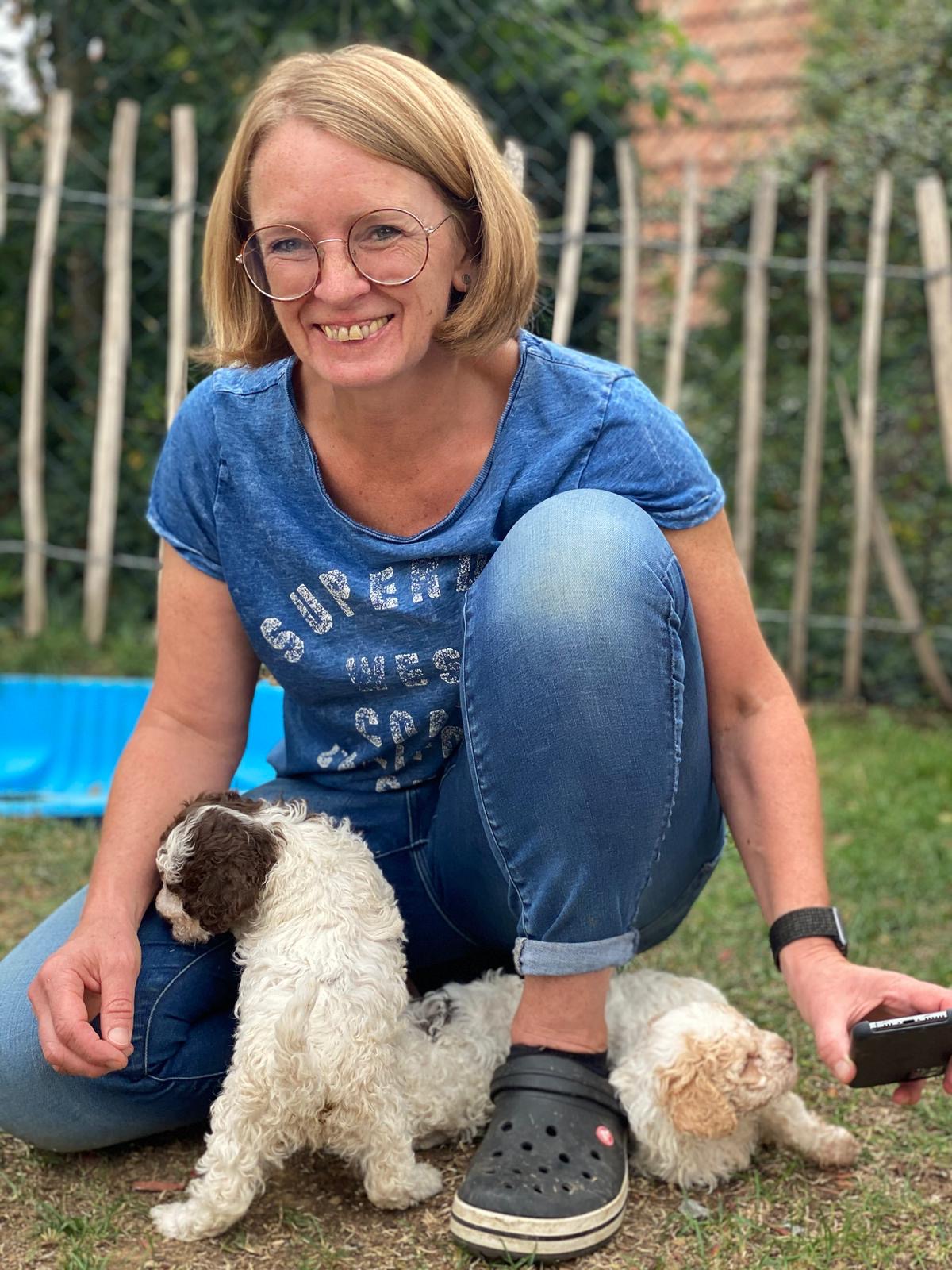 Wilma Fanny Girl Ipanema Brown Sugar Babe Sammy Lagotto Romagnolo Wasserhund Zucht Zuchter Kennel Welpen In Bayern Und Truffelseminare